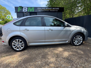 2011 Ford Focus 1.6 Tdci Dpf Zetec S 5dr in Silver — image 4