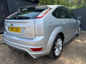 2011 Ford Focus 1.6 Tdci Dpf Zetec S 5dr in Silver — image 6