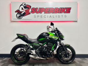 2022 Kawasaki Z650 650 Supernaked Euro 5 in Green — image 2