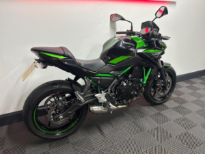 2022 Kawasaki Z650 650 Supernaked Euro 5 in Green — image 4