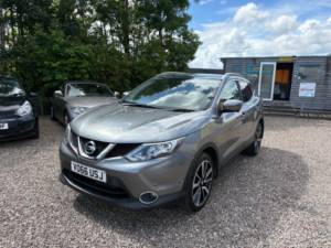 2016 Nissan Qashqai 1.6 Dci Tekna SUV 5dr Diesel Xtron 2WD Euro 6 (s/s) (130 Ps) in Grey — image 3