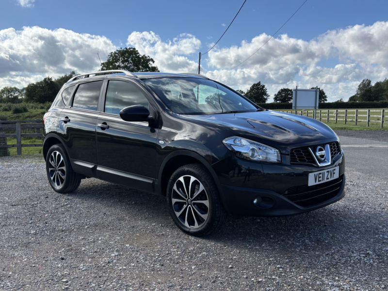2011 Nissan Qashqai 2.0 Dci N-Tec in Black — image 1