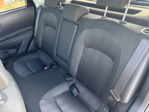 2011 Nissan Qashqai 2.0 Dci N-Tec in Black — image 4