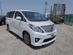 2013 Toyota Alphard 2.4 Type Gold 5dr 7 Seats in White — image 1