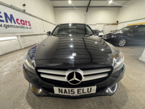 2015 Mercedes-Benz C Class 2.1 C220 Bluetec Se in Black — image 2