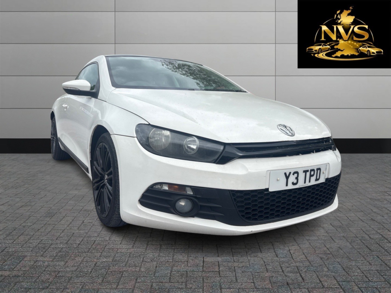 2011 Volkswagen Scirocco 2.0 Tdi Bluemotion Tech Gt in White — image 1