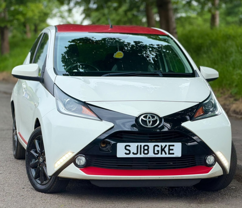 2018 Toyota Aygo 1.0 Vvt-I X-Press in White — image 1