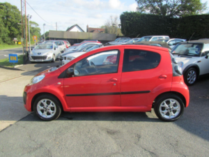 2014 Citroen C1 1.0 I Platinum in Red — image 2