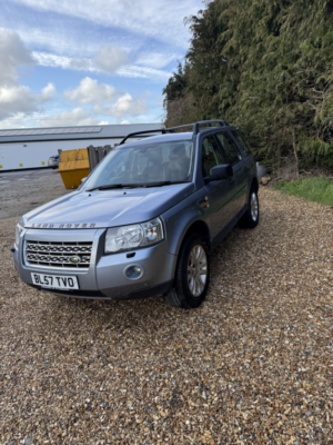 2007 Land Rover Freelander 2 2.2 Td4 Hse in Blue — image 2