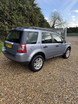 2007 Land Rover Freelander 2 2.2 Td4 Hse in Blue — image 4