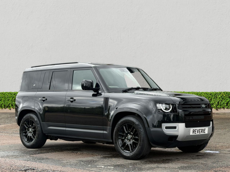 2021 Land Rover Defender 3.0 D200 Mhev S SUV 5dr Diesel Auto 4WD Euro 6 (s/s) (200 Ps) in Black — image 1