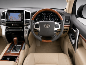 2014 Toyota Land Cruiser Zx 4.6 V8 Petrol J200 in Black — image 2