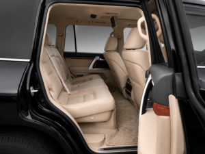 2014 Toyota Land Cruiser Zx 4.6 V8 Petrol J200 in Black — image 4