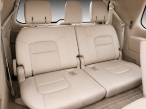 2014 Toyota Land Cruiser Zx 4.6 V8 Petrol J200 in Black — image 5