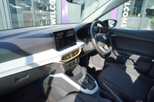 2023 SEAT Arona 1.0 Tsi Se Technology DSG Euro 6 (s/s) 5dr in Black — image 3