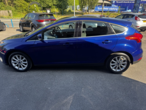2016 Ford Focus 1.0 T Ecoboost Titanium in Blue — image 2