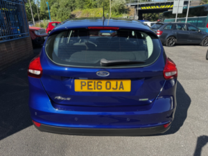 2016 Ford Focus 1.0 T Ecoboost Titanium in Blue — image 5