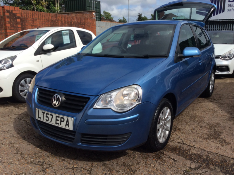 2007 Volkswagen Polo 1.4 Se in Blue — image 1