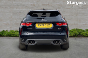2019 Jaguar F-Pace 5.0 V8 Svr Quickshift AWD Euro 6 (s/s) 5dr in Black — image 6