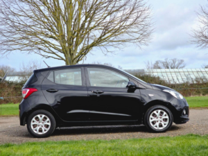 2014 Hyundai I10 1.2 Se Auto Euro 5 5dr in Black — image 3