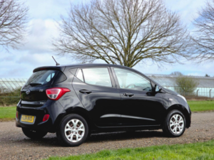 2014 Hyundai I10 1.2 Se Auto Euro 5 5dr in Black — image 4