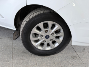 2022 Ford Transit Custom 2.0 300 Ecoblue Limited Crew Van L2 H1 Euro 6 (s/s) 5dr in White — image 4