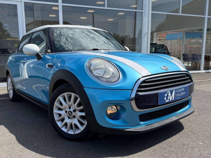 2016 MINI Hatch 1.5 Cooper Auto Euro 6 (s/s) 5dr in Blue — image 1