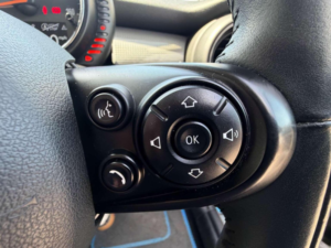 2016 MINI Hatch 1.5 Cooper Auto Euro 6 (s/s) 5dr in Blue — image 6