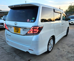 2012 Toyota Vellfire 2.4l Petrol -Upgraded Car-Ulez/caz Pass-Free 42months Gold Warranty & 12months Aa Breakdown Cover in White — image 4
