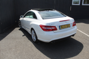 2013 Mercedes-Benz E Class 3.0 E350 Cdi V6 Blueefficiency Sport in White — image 4