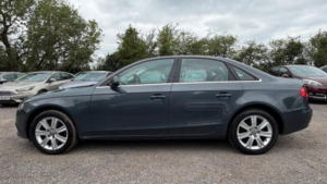 2010 Audi A4 2.0 Tdi Executive Se Multitronic Euro 4 4dr in Grey — image 5