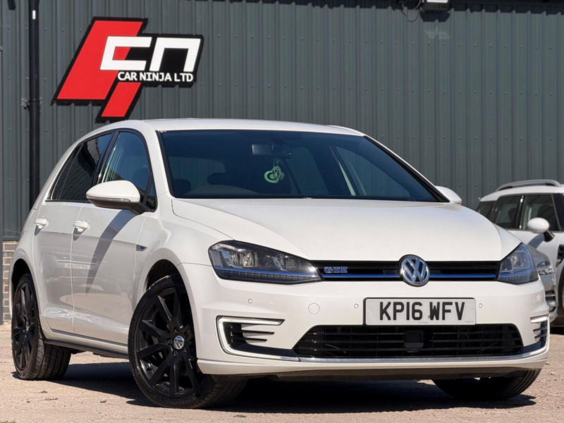 2016 Volkswagen Golf 1.4 Tsi Gte Nav DSG Euro 6 (s/s) 5dr in White — image 1