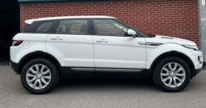 2014 Land Rover Range Rover Evoque 2.2 Sd4 Pure Tech in White — image 4