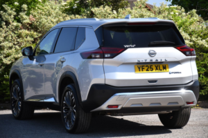 2025 Nissan X-Trail 1.5 H E-Power Tekna+ SUV 5dr Petrol Hybrid Auto Euro 6 (s/s) (204 Ps) in Silver — image 3