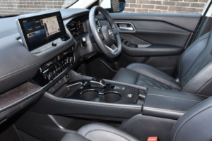 2025 Nissan X-Trail 1.5 H E-Power Tekna+ SUV 5dr Petrol Hybrid Auto Euro 6 (s/s) (204 Ps) in Silver — image 4