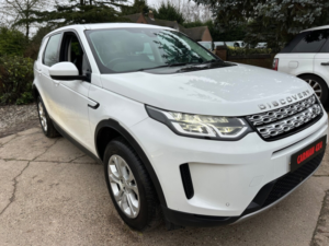 2019 Land Rover Discovery Sport 2.0 D150 Mhev S in White — image 4