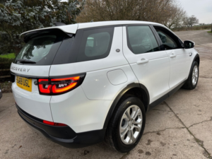 2019 Land Rover Discovery Sport 2.0 D150 Mhev S in White — image 6