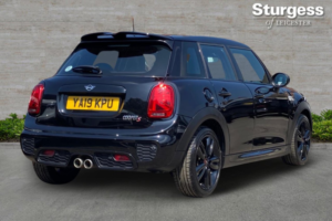 2019 MINI Hatch 2.0 Cooper S Sport Steptronic Euro 6 (s/s) 5dr in Black — image 5