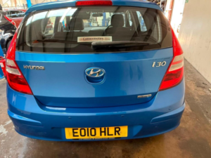 2010 Hyundai I30 1.6 Crdi Comfort Auto Euro 4 5dr in Blue — image 6