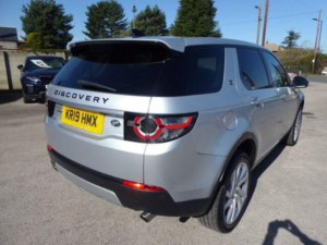 2019 Land Rover Discovery Sport 2.0 Sd4 Hse Luxury Auto 4WD Euro 6 (s/s) 5dr in Silver — image 4