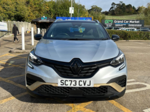 2024 Renault Captur 1.6 E-Tech E-Tech Engineered Auto Euro 6 (s/s) 5dr in Grey — image 2