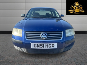 2001 Volkswagen Passat 2.0 S in Blue — image 2