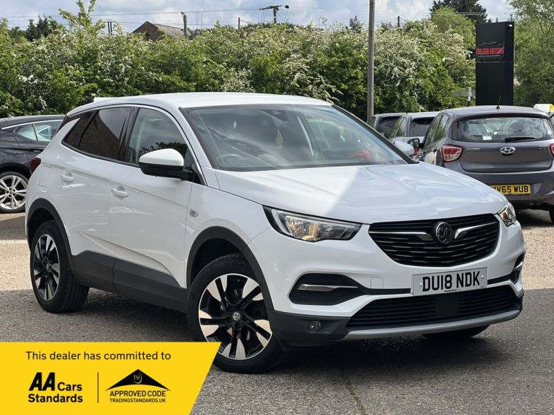 2018 Vauxhall Grandland X 1.2 Turbo Sport Nav in White — image 1