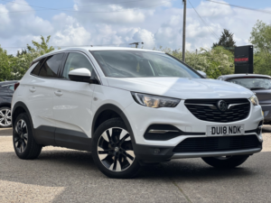 2018 Vauxhall Grandland X 1.2 Turbo Sport Nav in White — image 3