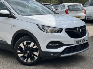 2018 Vauxhall Grandland X 1.2 Turbo Sport Nav in White — image 4