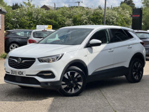 2018 Vauxhall Grandland X 1.2 Turbo Sport Nav in White — image 5