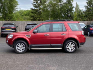 2008 Land Rover Freelander 2 2.2 Td4 Se Auto 4WD Euro 4 5dr in Red — image 4