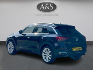 2018 Volkswagen T-Roc 1.6 Tdi R-Line in Black — image 2