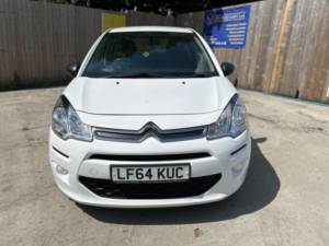 2014 Citroen C3 1.4 Hdi Vt Euro 5 5dr in White — image 3