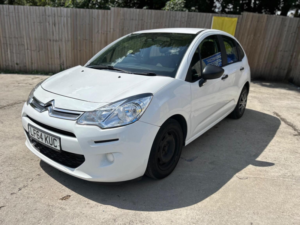2014 Citroen C3 1.4 Hdi Vt Euro 5 5dr in White — image 4